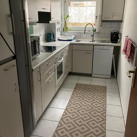 An Der A8 & Dennoch Stadtnah キルヒハイム・ウンター・テック